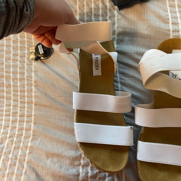 Steve Madden platform sandals - Picture 3 of 5